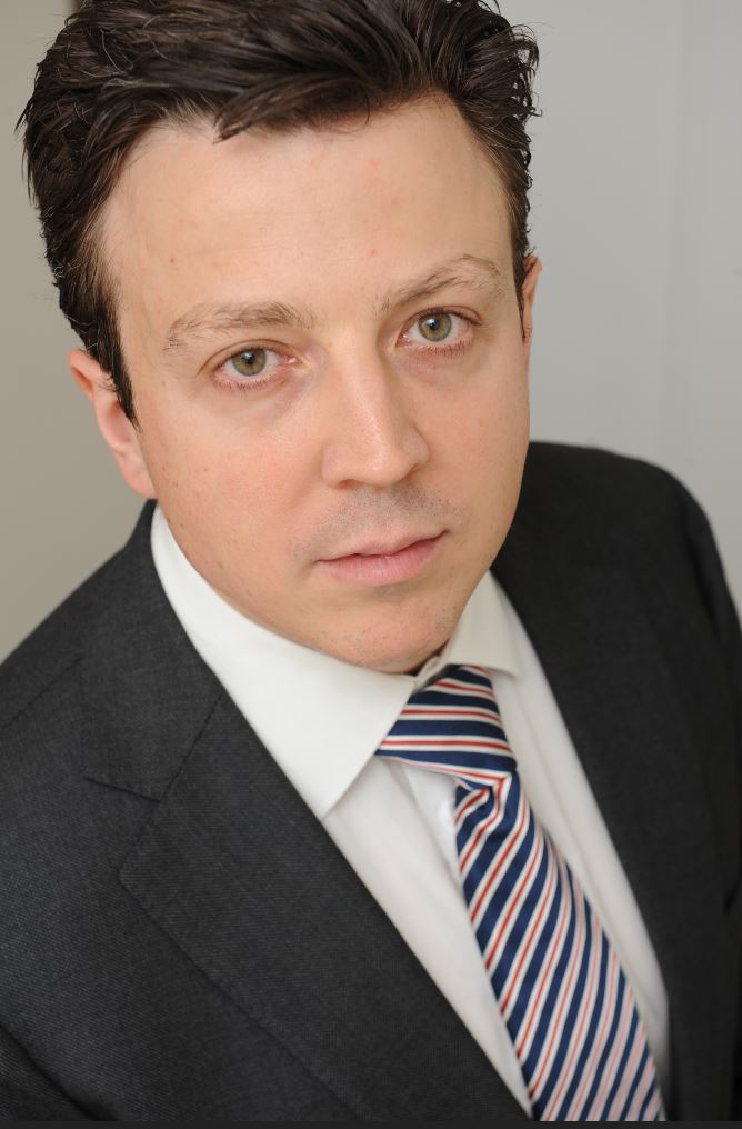 Russell Hammond FPFS Award Winning Expat Financial Advice